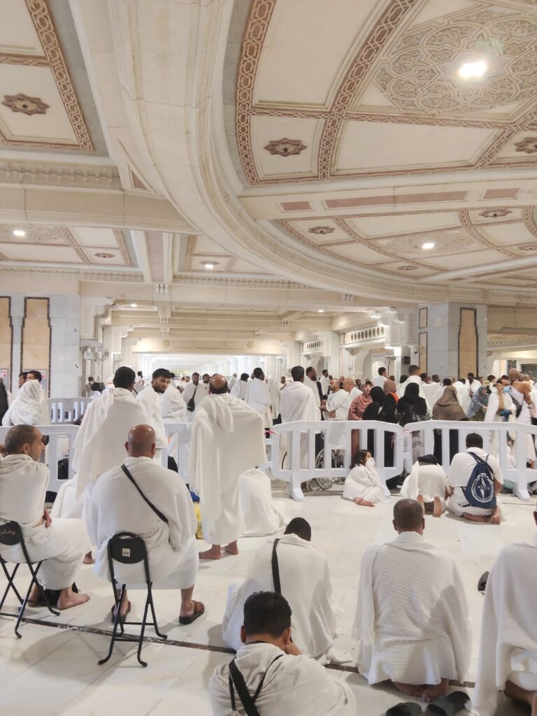 pemandangan jama'ah umroh