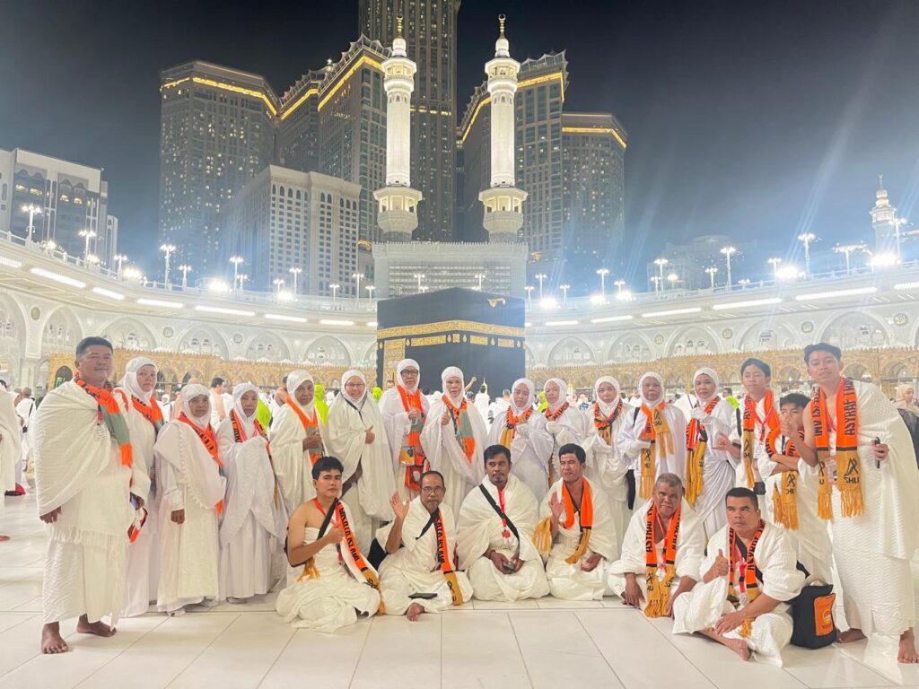 foto jamaah hamkagiat di depan kakbah